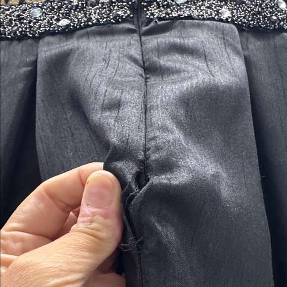 Rimini Couture Black & Gold Lace Open Back Evening Gown – Size 4 - Picture 12 of 12